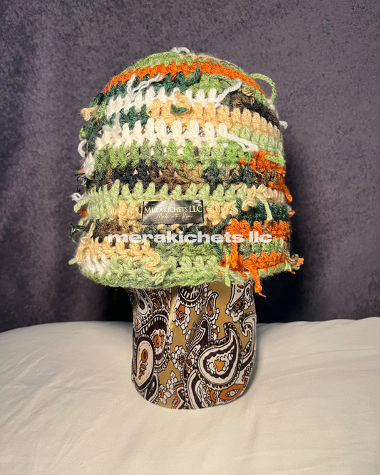 REVERSIBLE SCRAP BEANIE