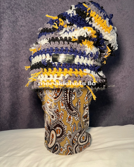 REVERSIBLE SCRAP SLOUCH BEANIE
